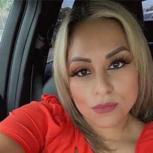 Meet your Posher, Mayra